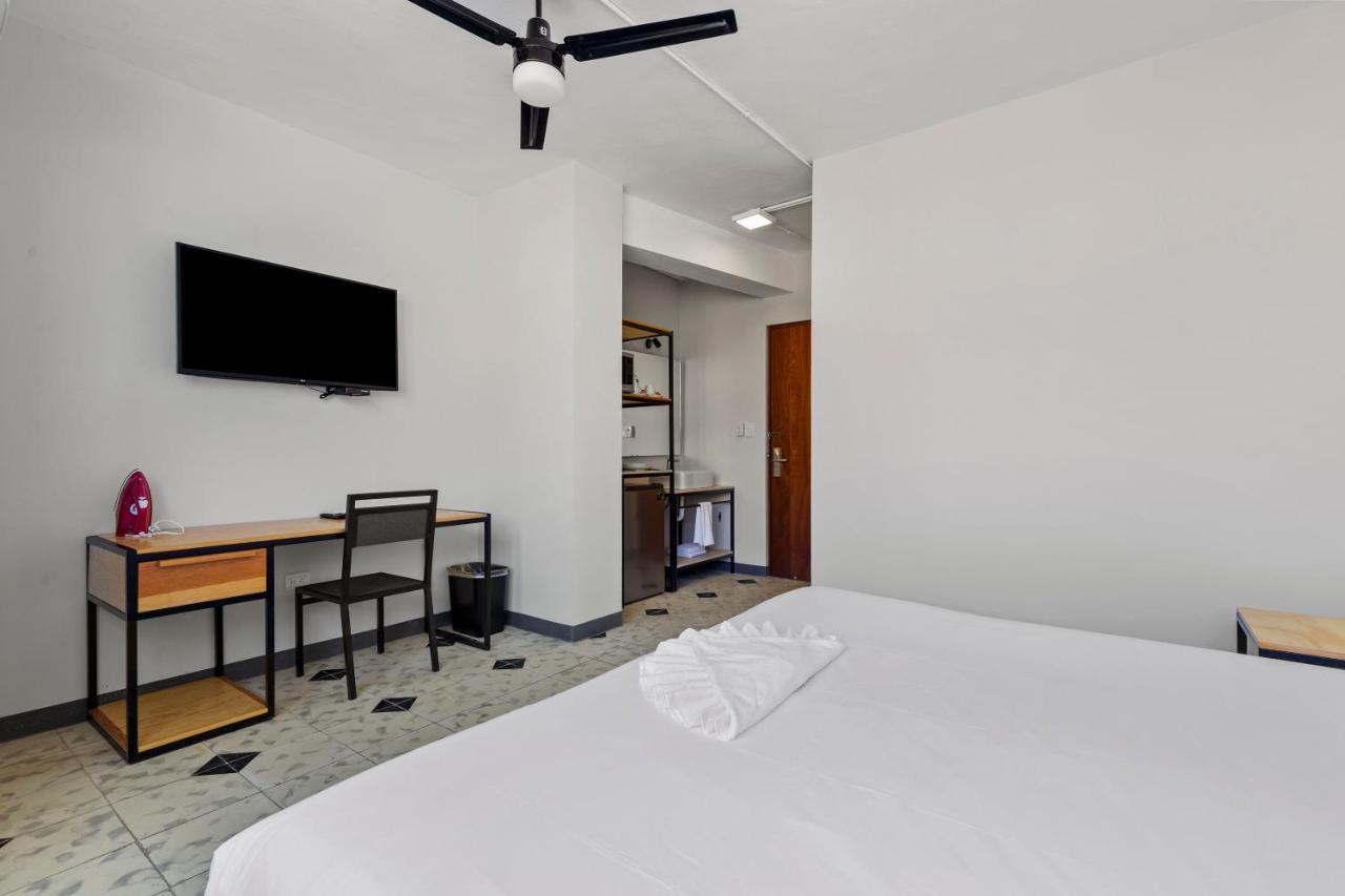 Suites Reforma By Homirent 梅里达 外观 照片